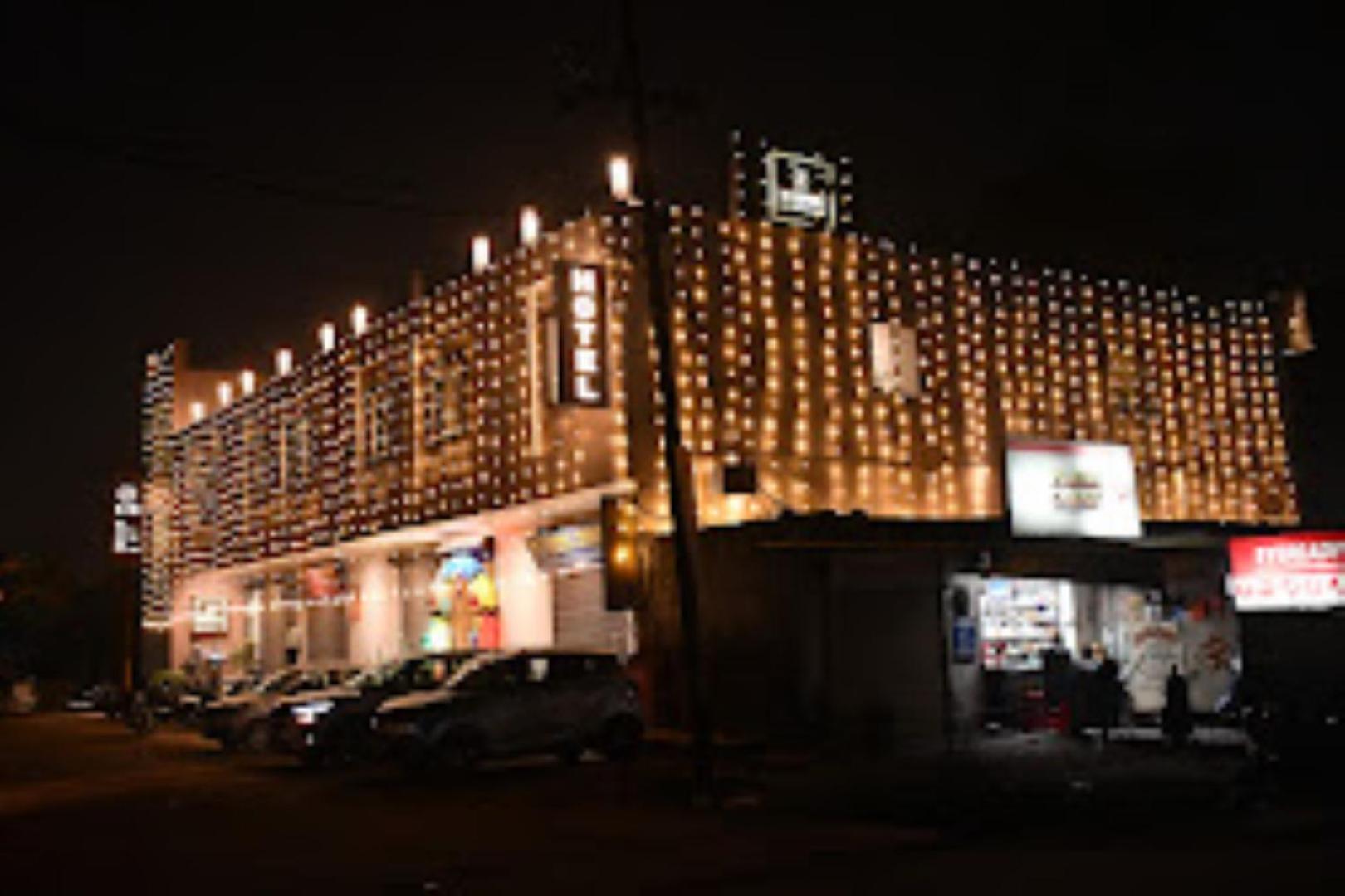 The Imperial Hotel And Convention Centre Kānpur Eksteriør bilde